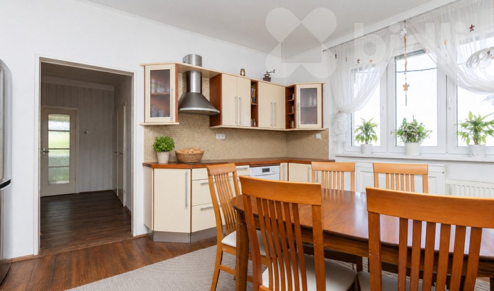 Prodej komerčního objektu (jiného typu) 250 m², Sadská – náhled fotky 14