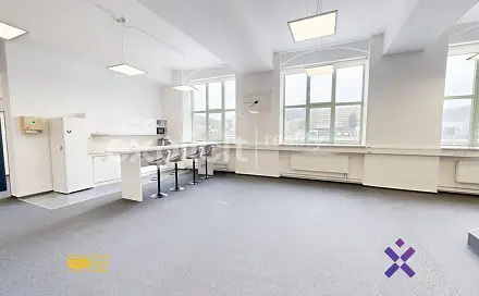 Pronájem kanceláře 421 m², Vavrečkova, Zlín