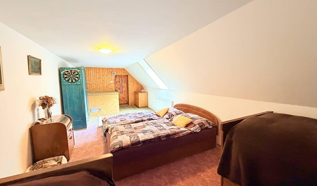 Prodej domu 200 m² s pozemkem 1 124 m², Klíny – náhled fotky 23
