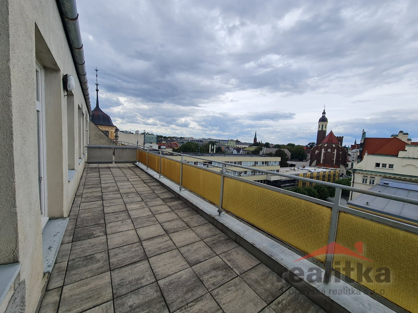 Pronájem bytu 2+kk 58 m² – fotografie 2