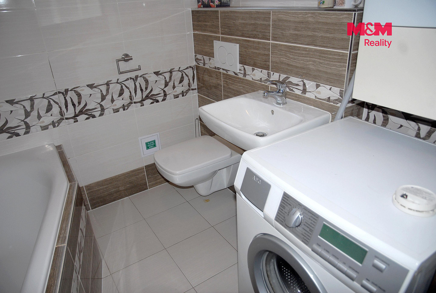 Pronájem bytu 2+kk 44 m² – fotografie 3