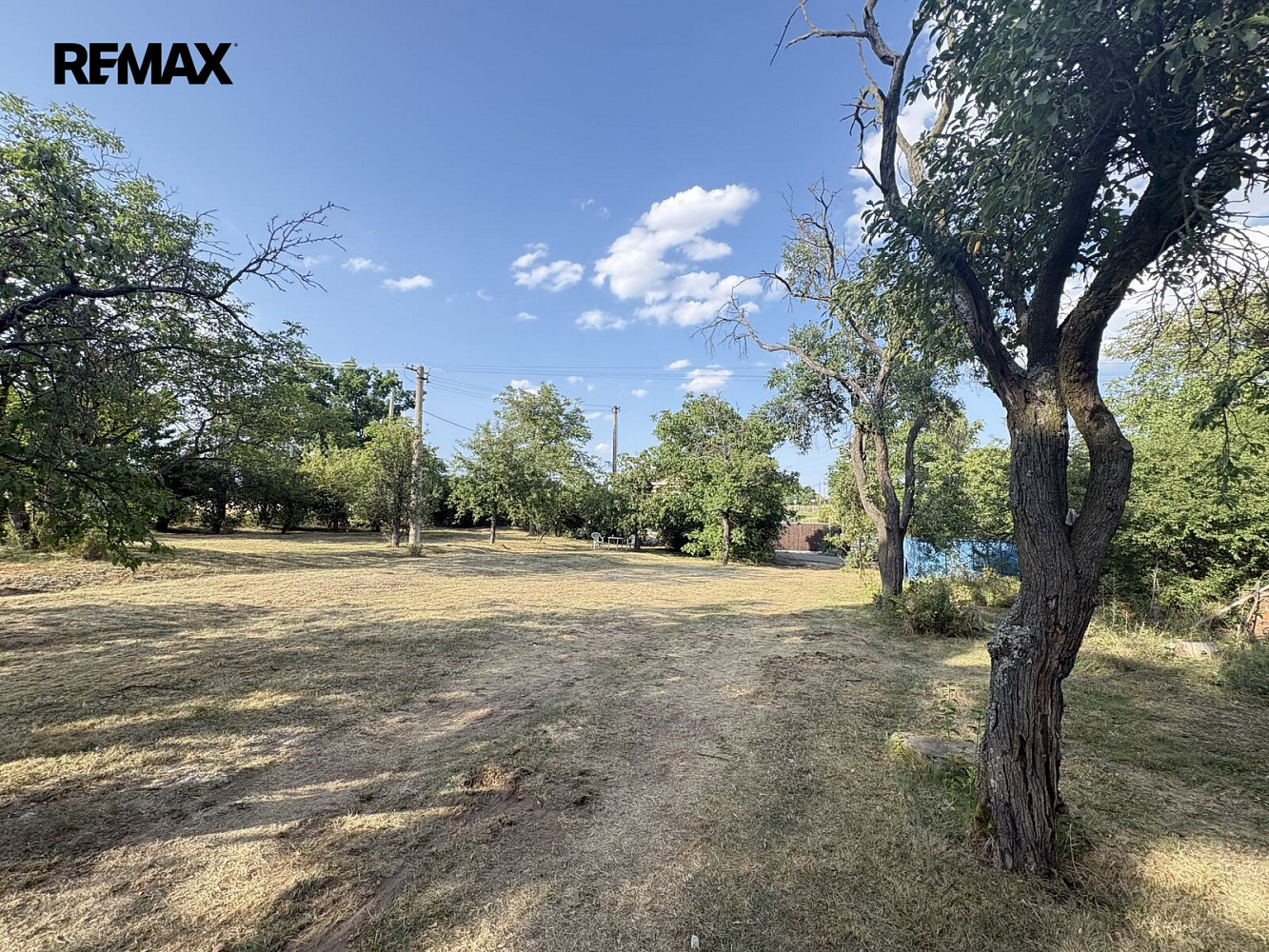 Prodej stavebního pozemku 808 m² – fotografie 2
