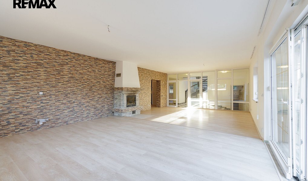 Prodej domu 520 m² s pozemkem 764 m², Roztoky – náhled fotky 12