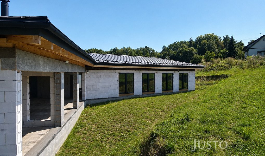 Prodej domu 207 m² s pozemkem 2 459 m², Bruzovice – náhled fotky 3