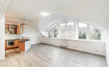 Pronájem bytu 3+kk 93 m²
