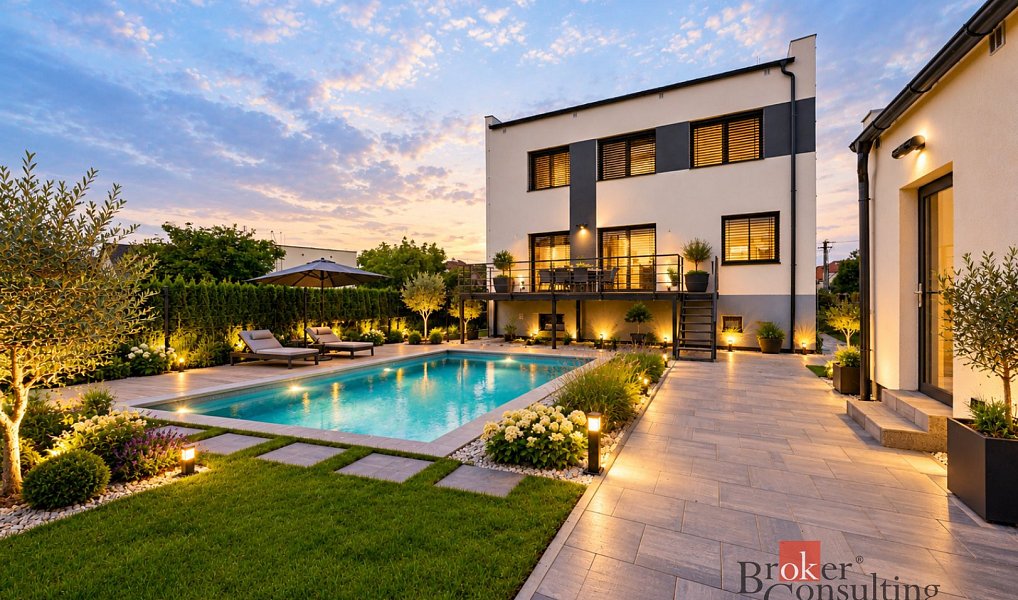 Prodej domu 218 m² s pozemkem 458 m², Plzeň – náhled fotky 7