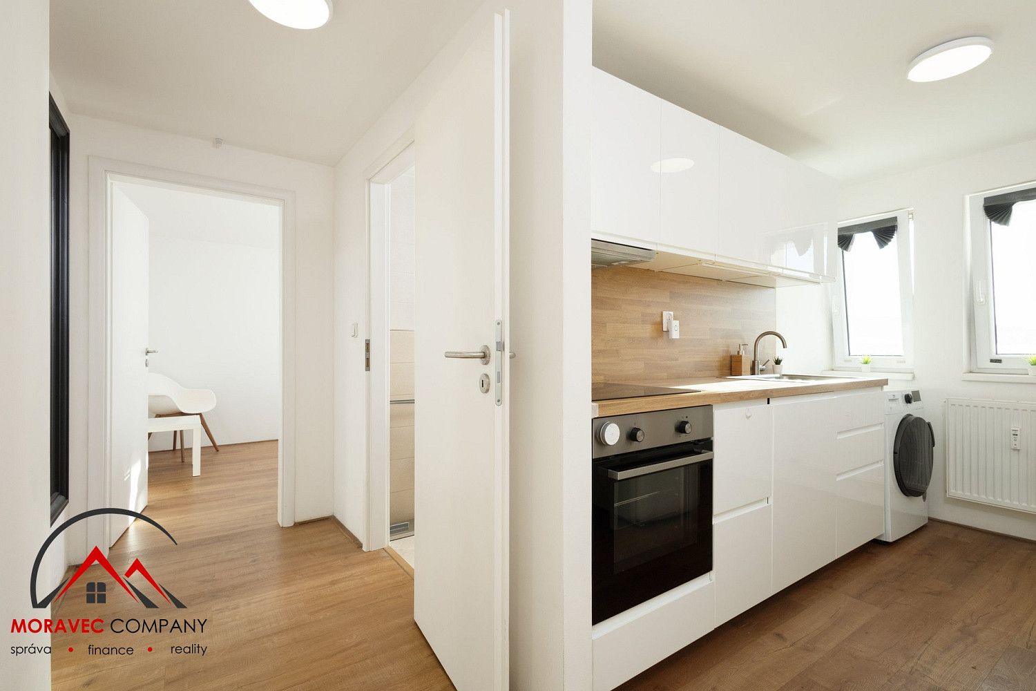 Pronájem bytu 1+1 31 m² – fotografie 2