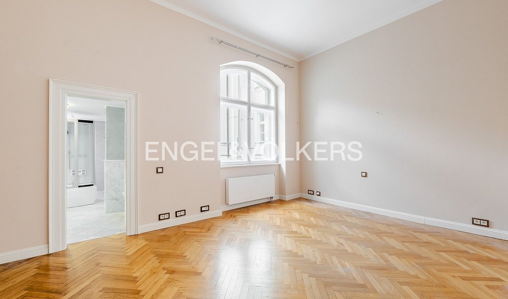 Pronájem bytu 6+kk 210 m², Praha – náhled fotky 4