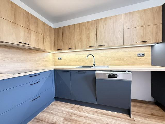 Pronájem bytu 3+1 78 m² — photo 2