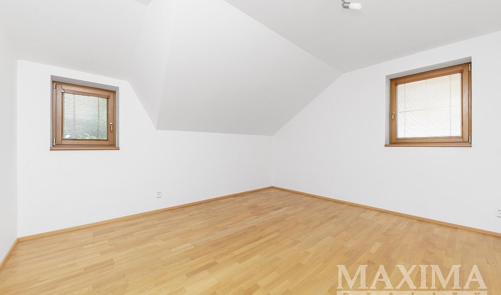 Prodej domu 178 m² s pozemkem 740 m², Velký Týnec – náhled fotky 16
