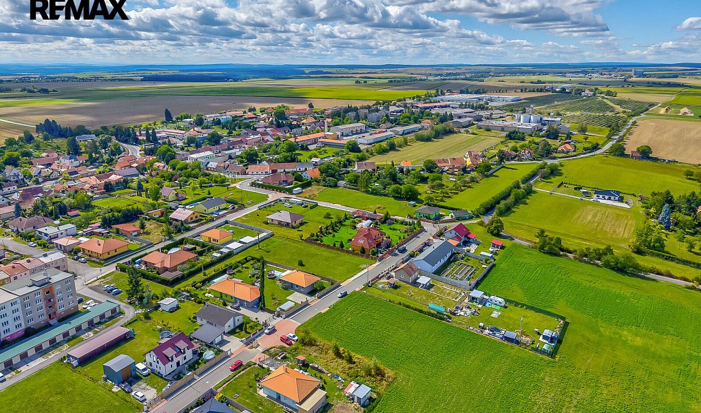 Prodej stavebního pozemku 1 845 m², Kožlany – náhled fotky 8