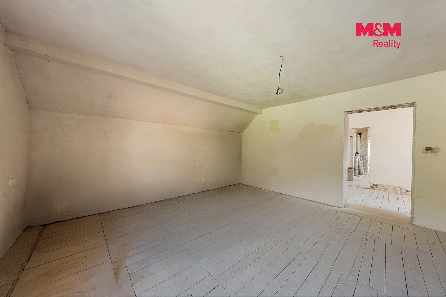 Prodej domu 240 m² s pozemkem 1 012 m² – fotografie 4