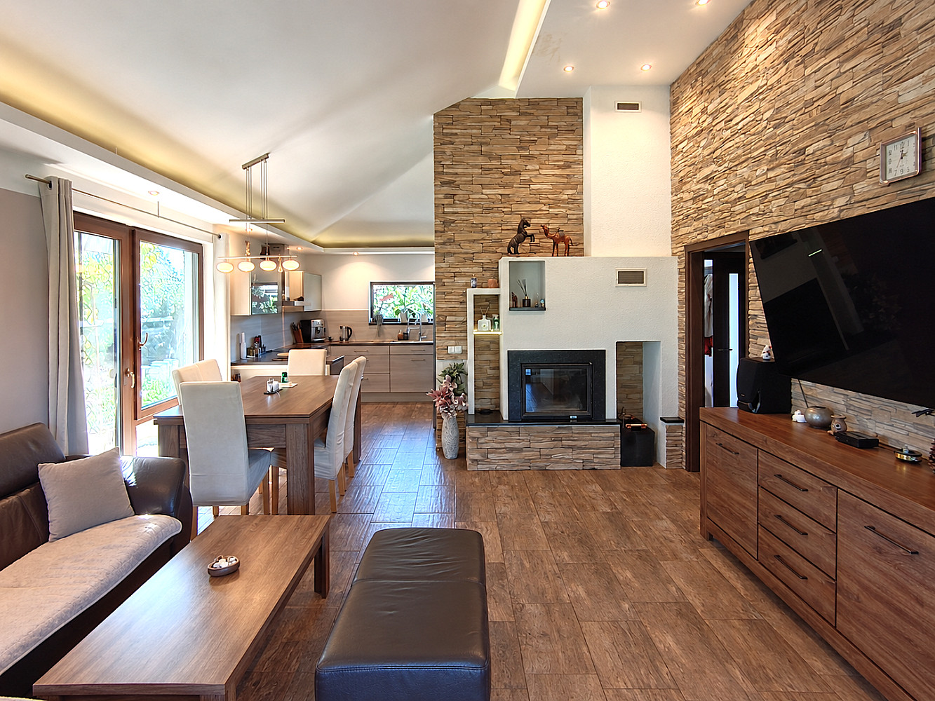 Prodej domu 143 m² s pozemkem 1 109 m² – fotografie 4