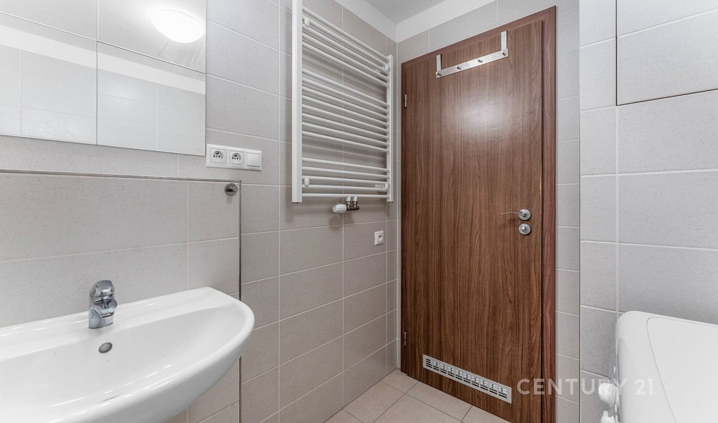 Prodej bytu 1+kk 34 m², Praha – náhled fotky 8