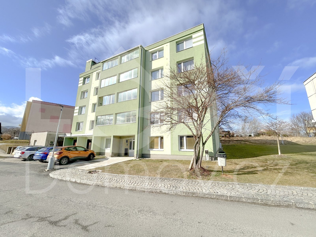 Prodej bytu 2+1 55 m² – fotografie 2