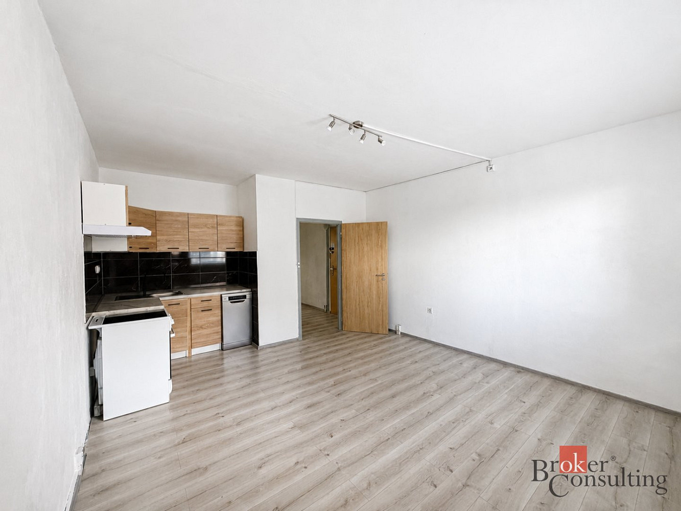 Pronájem bytu 2+kk 41 m² – fotografie 4