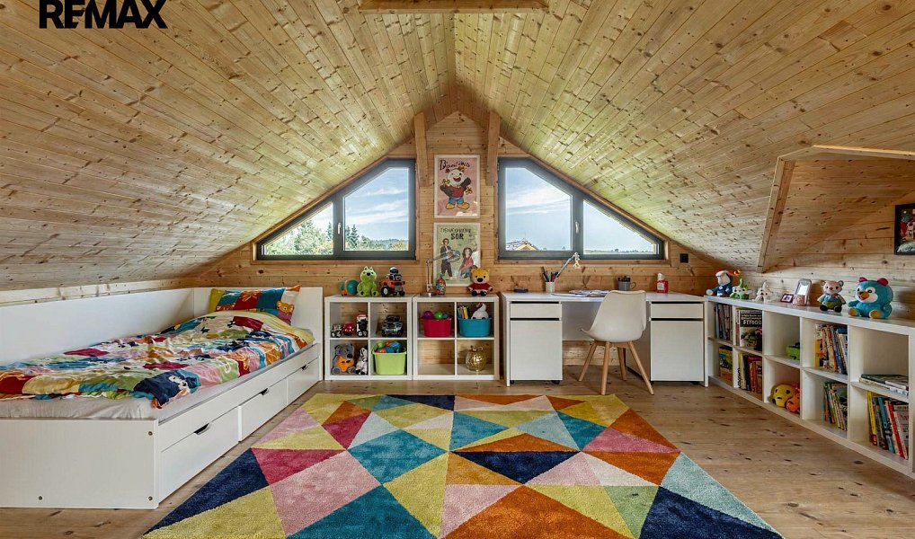 Prodej domu 153 m² s pozemkem 1 087 m², Vacov – náhled fotky 14