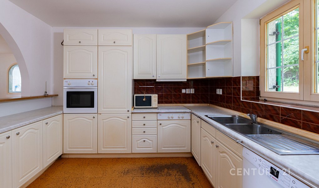 Prodej domu 273 m² s pozemkem 3 348 m², Lom – náhled fotky 10