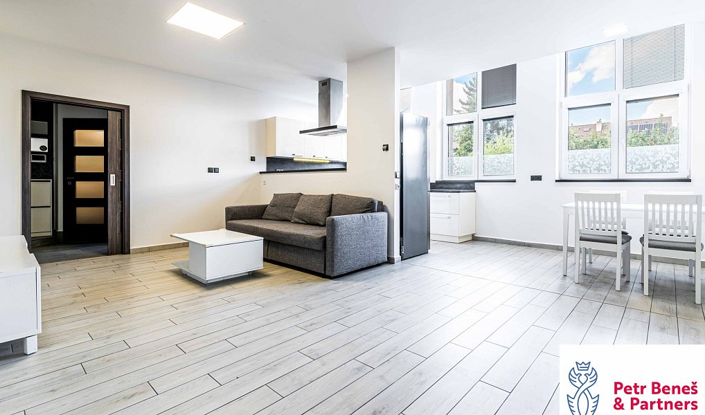 Prodej bytu 3+kk 69 m², Nové Strašecí – náhled fotky 2
