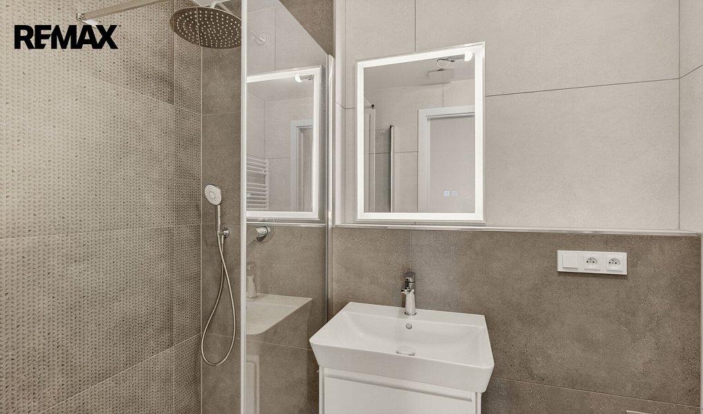Prodej bytu 3+kk 125 m², Praha – náhled fotky 16