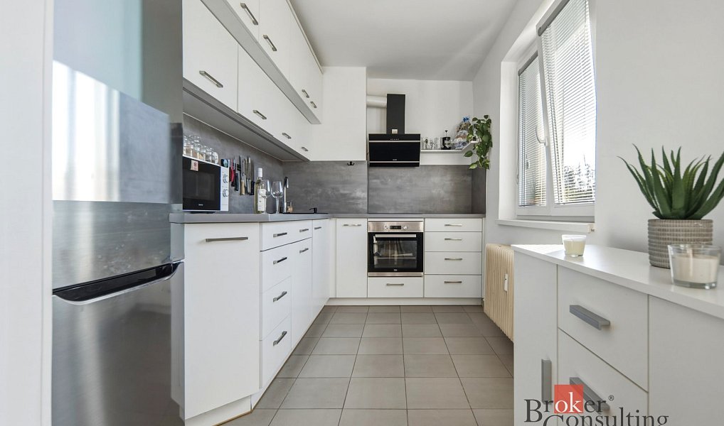 Prodej bytu 3+1 70 m², Chrudim – fotka 1 z 18