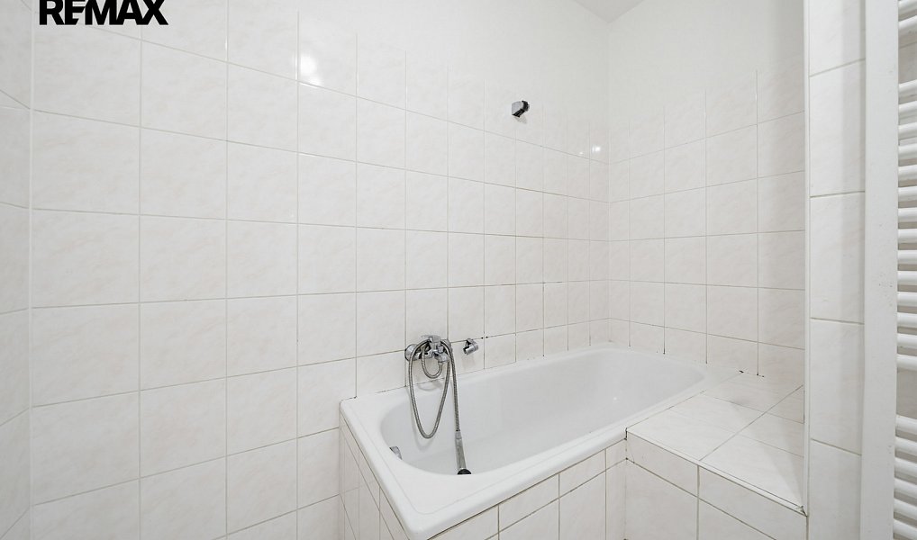 Prodej bytu 2+kk 62 m², Strančice – náhled fotky 16