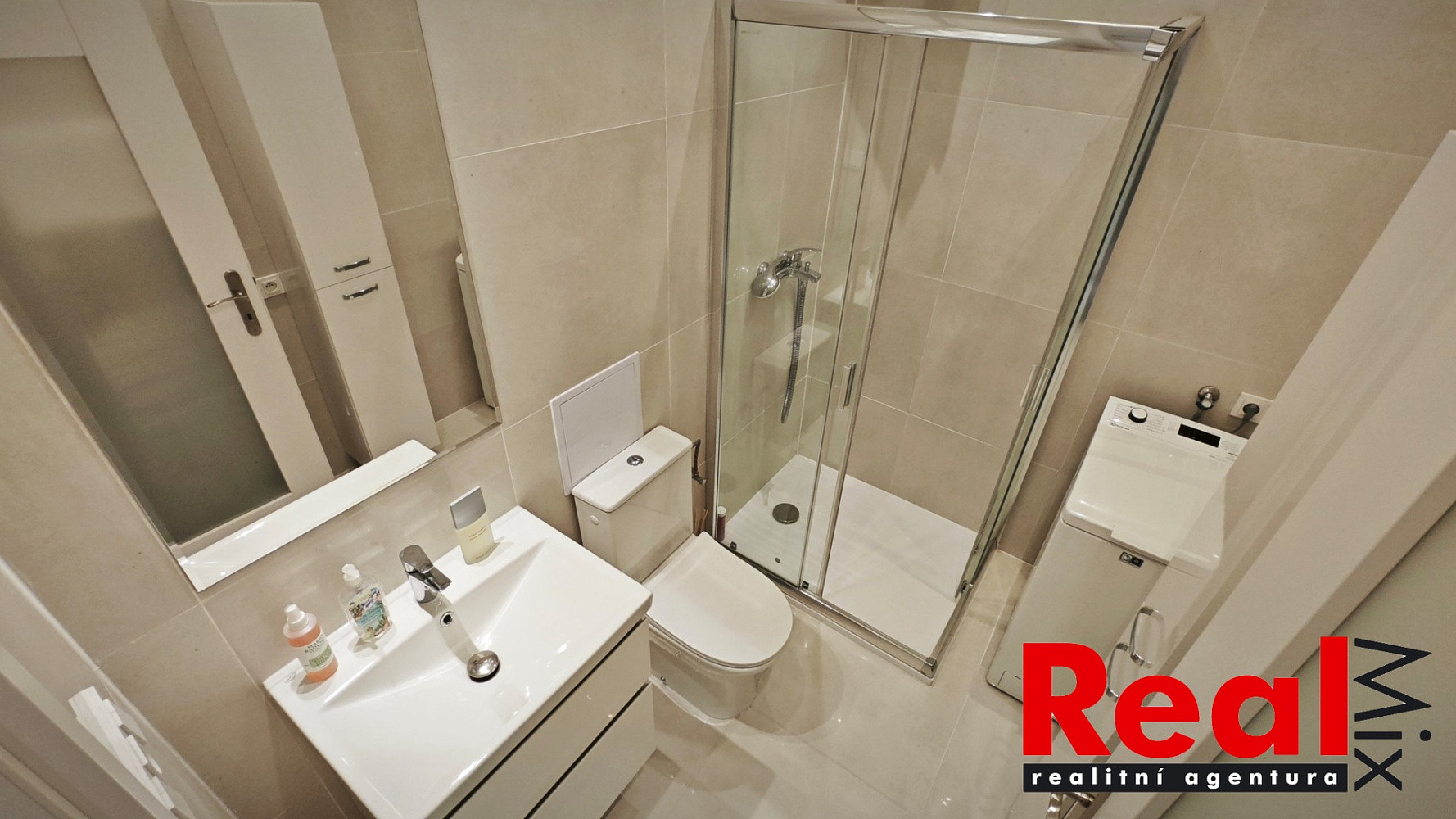 Prodej bytu 1+kk 26 m² – fotografie 2