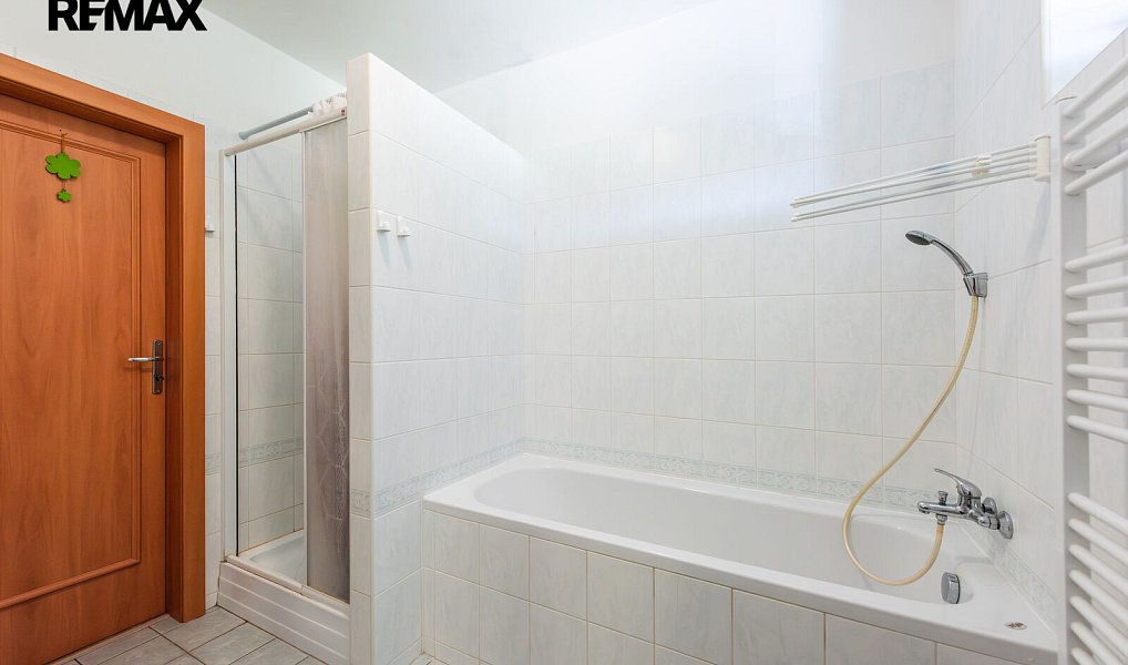 Prodej domu 209 m² s pozemkem 1 446 m², Bedihošť – náhled fotky 9