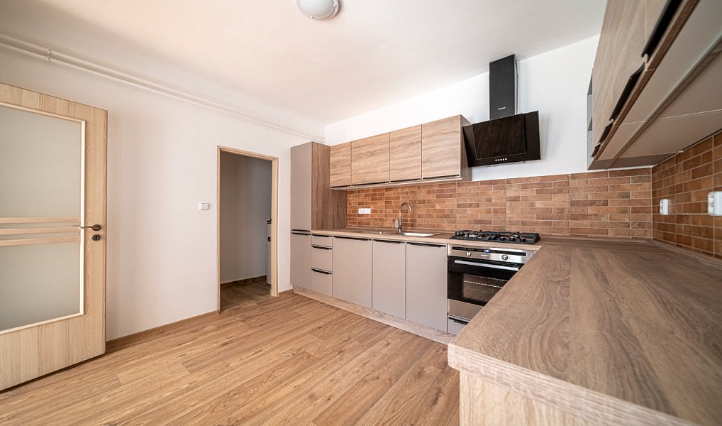 Pronájem domu 175 m² s pozemkem 483 m², Uherské Hradiště – náhled fotky 20
