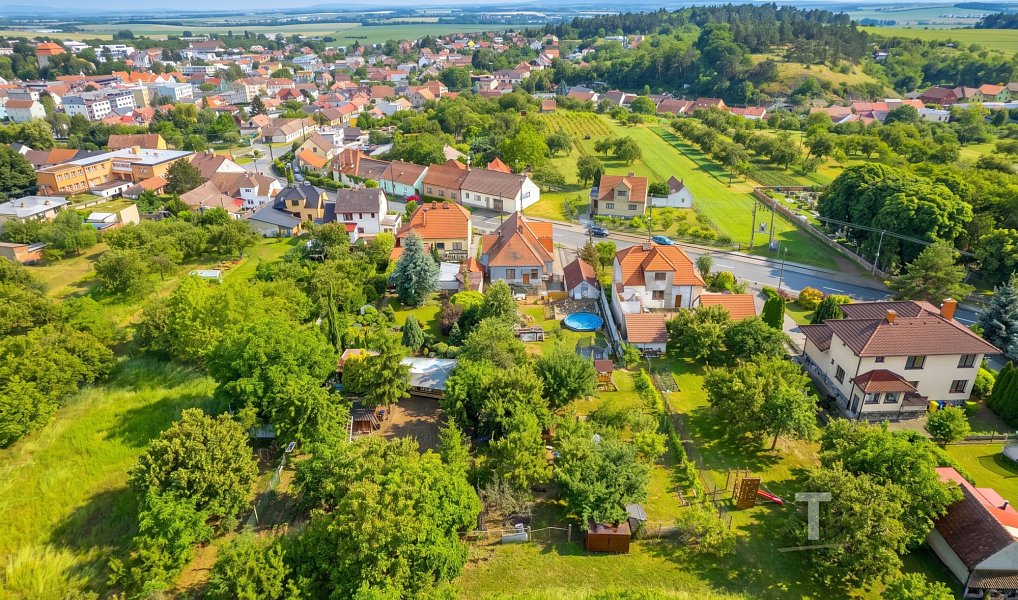 Prodej domu 245 m² s pozemkem 1 569 m², Miroslav – náhled fotky 22