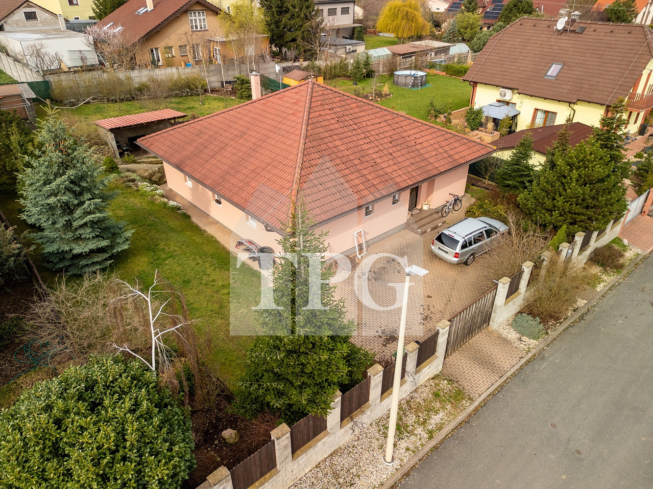 Prodej domu 140 m² s pozemkem 827 m²