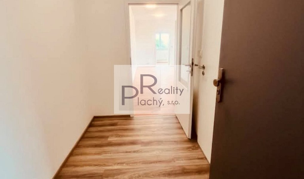 Prodej bytu 2+kk 67 m², Hevlín – náhled fotky 9