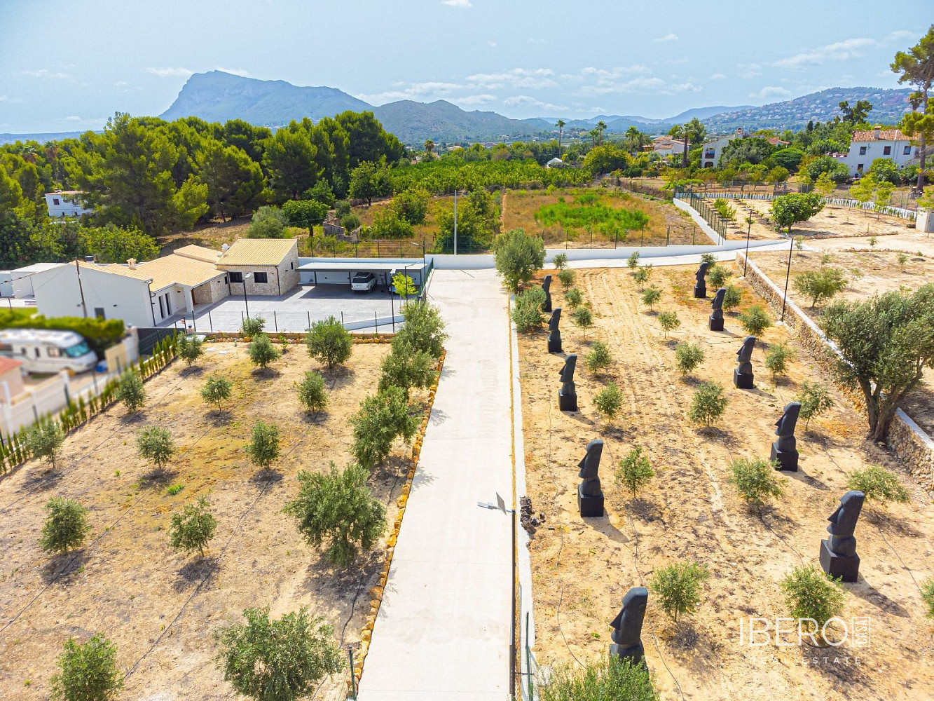 Prodej domu 260 m² s pozemkem 8 000 m² – pohled 6