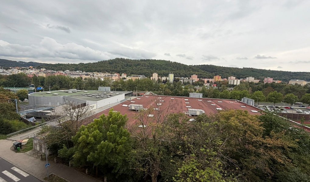 Pronájem bytu 2+1 73 m², Karlovy Vary – náhled fotky 11