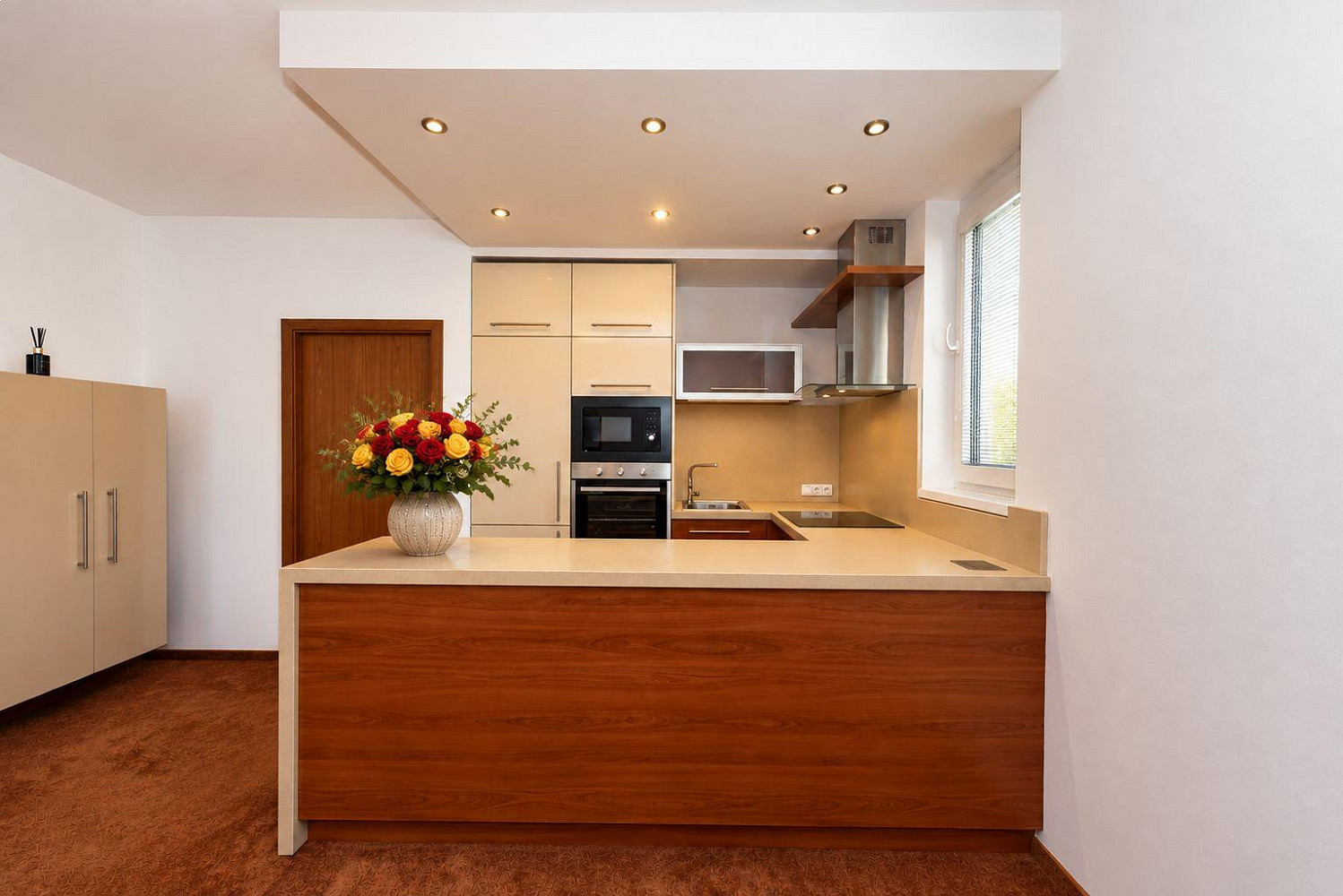 Pronájem bytu 2+kk 57 m² – fotografie 3