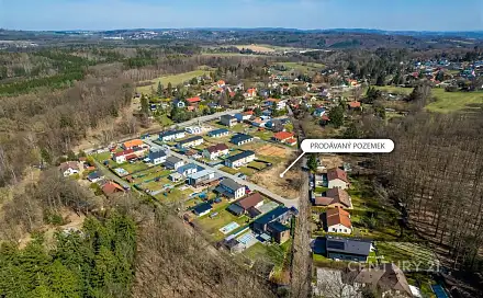 Prodej stavebního pozemku 1 000 m², Kamenice - Ládví, okres Praha-východ