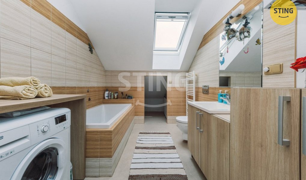Prodej domu 300 m² s pozemkem 214 m², Pardubice – náhled fotky 12