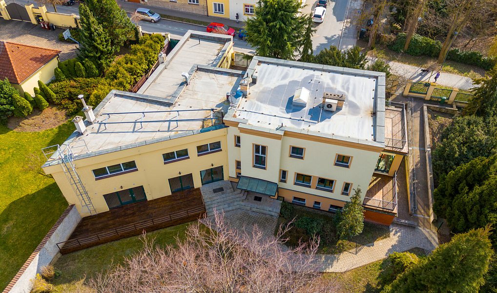 Prodej domu 675 m² s pozemkem 2 791 m², Čelákovice – náhled fotky 56