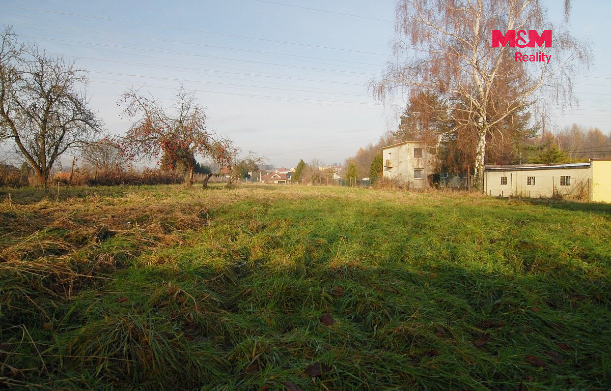 Prodej stavebního pozemku 1 877 m² – fotografie 2