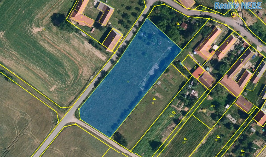 Prodej pozemku, 3572 m², Znojmo, Rešice
