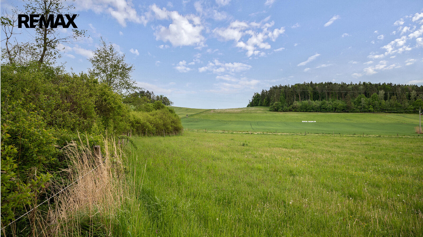 Prodej stavebního pozemku 1 414 m² – fotografie 4
