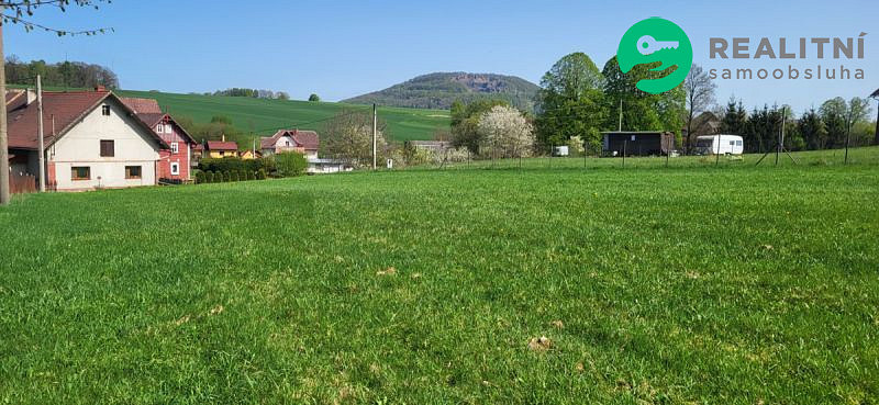 Prodej stavebního pozemku 1 800 m² – fotografie 3