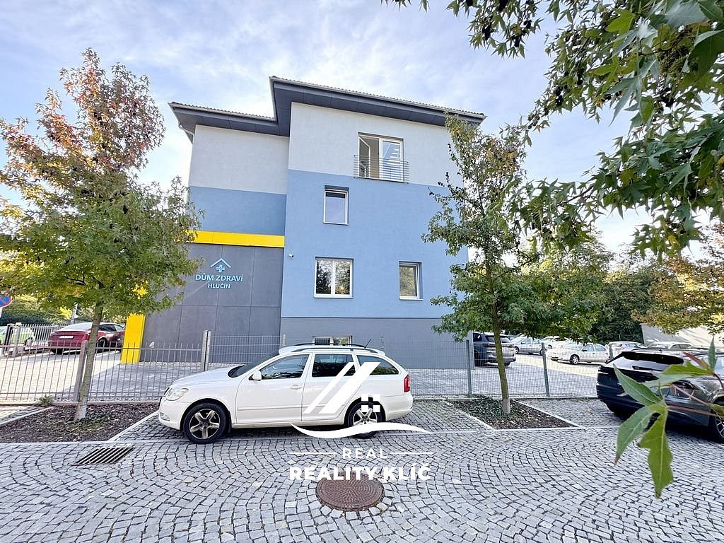 Pronájem kanceláře 57 m² – fotografie 2