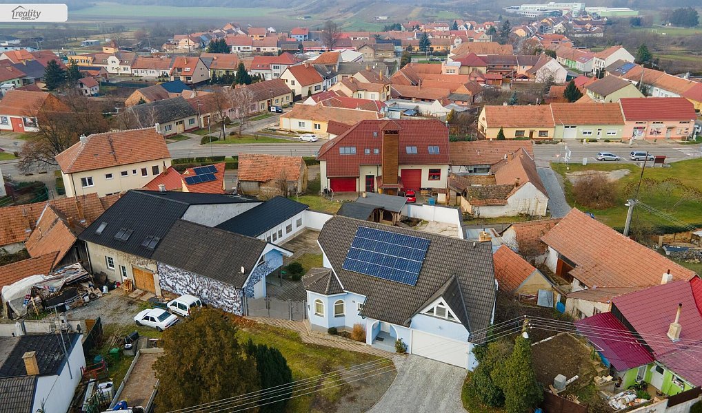 Prodej domu 449 m² s pozemkem 799 m², Kobylí – náhled fotky 4