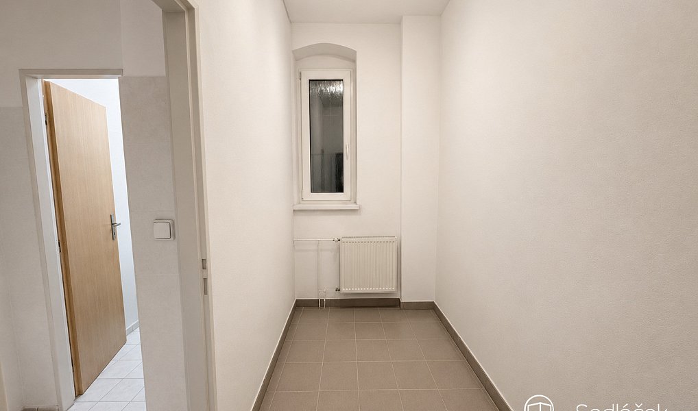 Pronájem komerčního objektu (jiného typu) 85 m², Sokolov – náhled fotky 4