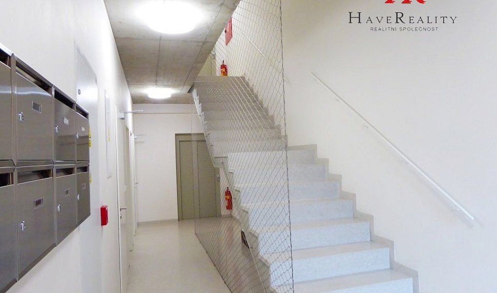 Pronájem kanceláře 35 m², Benešov – náhled fotky 8