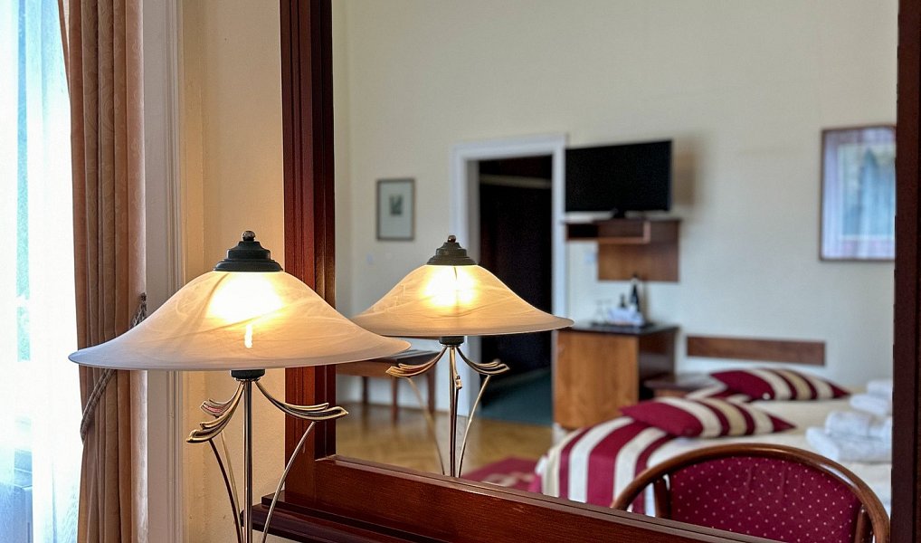 Prodej ubytovacího objektu 616 m², Mariánské Lázně – náhled fotky 11