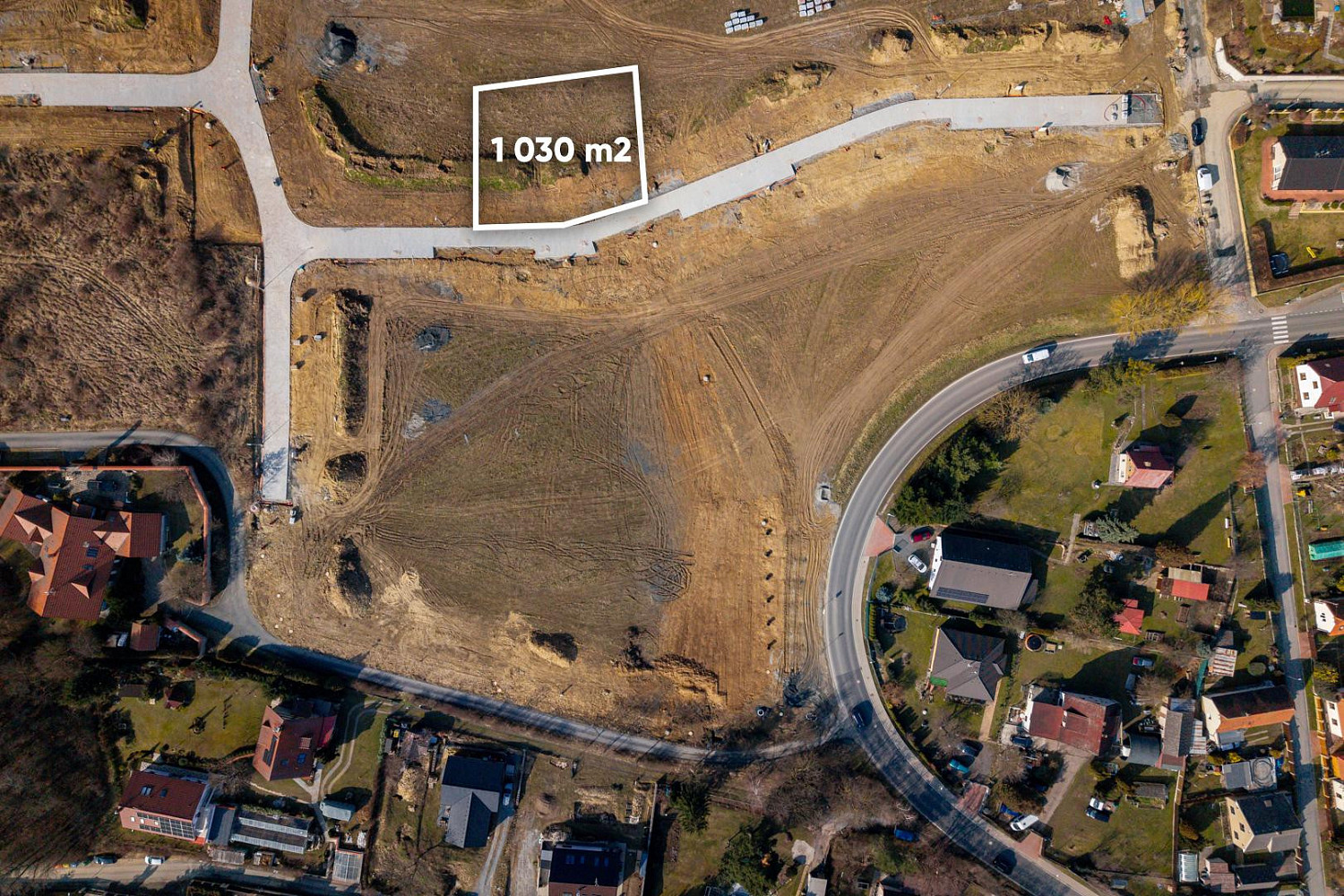 Prodej stavebního pozemku 1 030 m² – fotografie 2