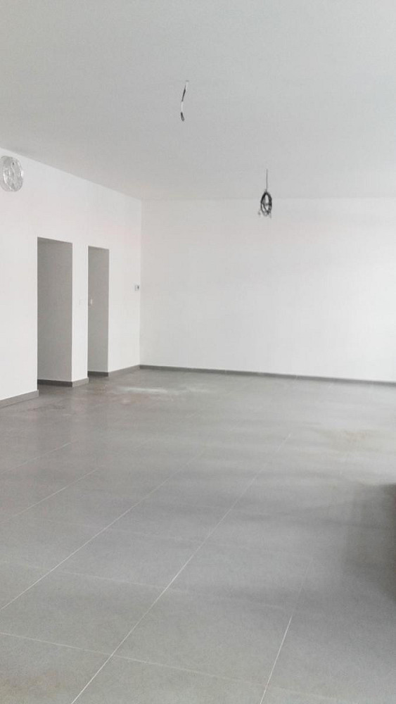 Pronájem obchodních prostor 180 m² – fotografie 4