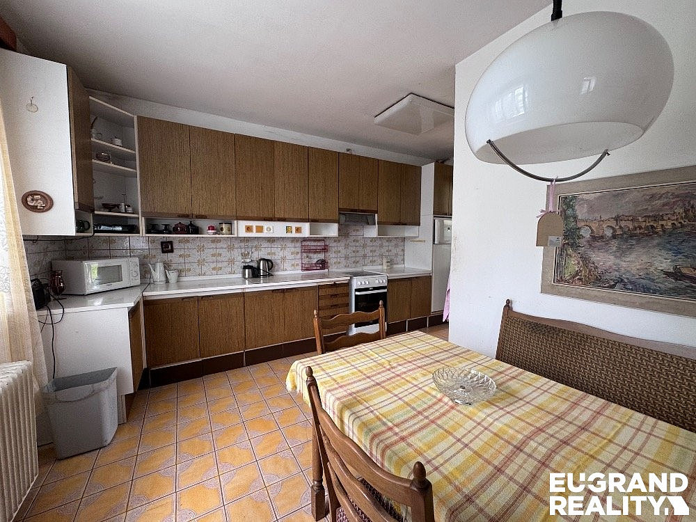 Prodej domu 197 m² s pozemkem 1 290 m² – fotografie 4